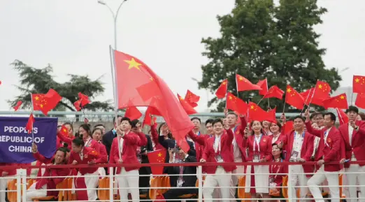 2024巴黎奥运会开幕式：一场法式浪漫与全球梦想的交响，震撼人心的史诗级视觉呈现！